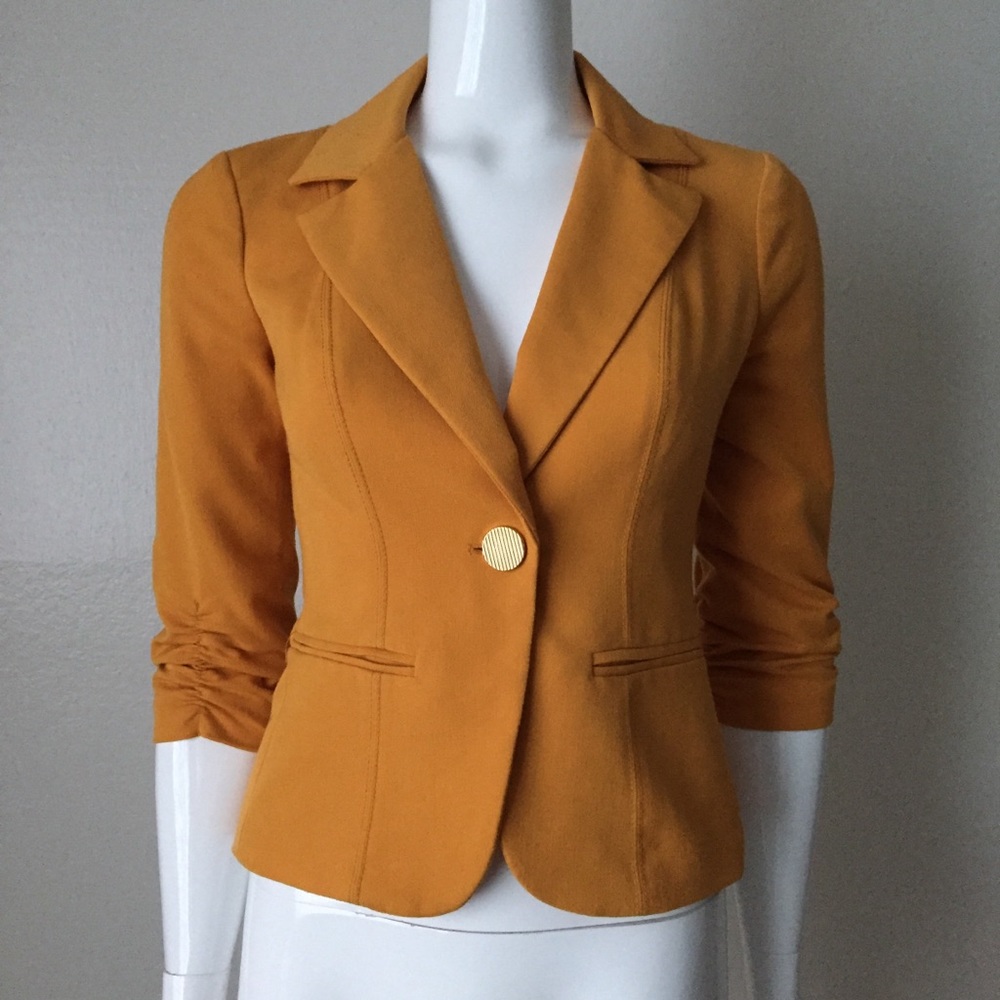 Mustard 3/4 sleeve blazer